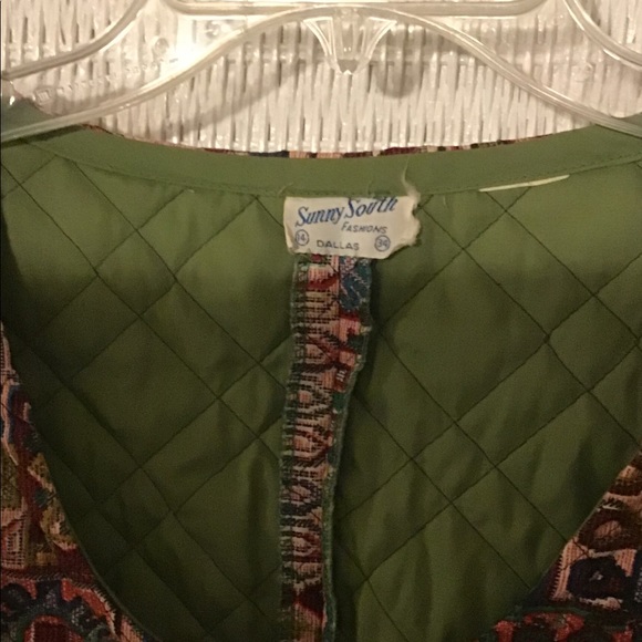Sunny South Fashions Vintage Quilted Vest - Picture 6 of 8